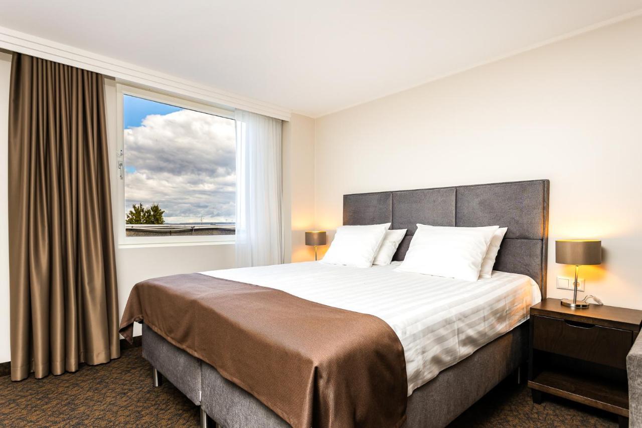 Adoryal Hotell Tallinn Ngoại thất bức ảnh
