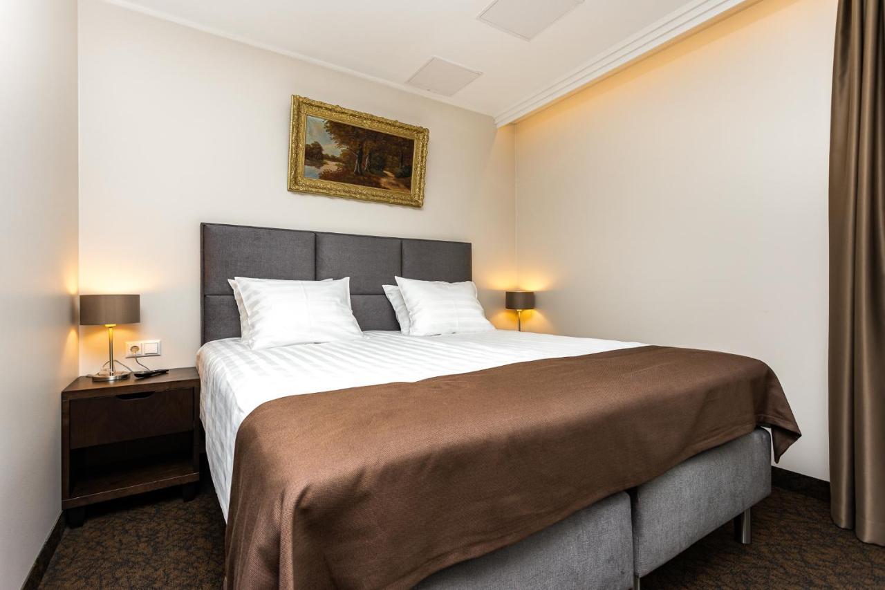 Adoryal Hotell Tallinn Ngoại thất bức ảnh