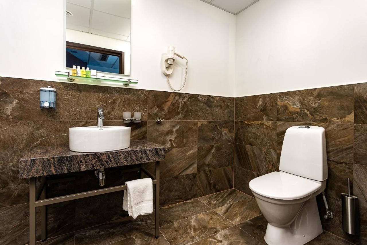 Adoryal Hotell Tallinn Ngoại thất bức ảnh