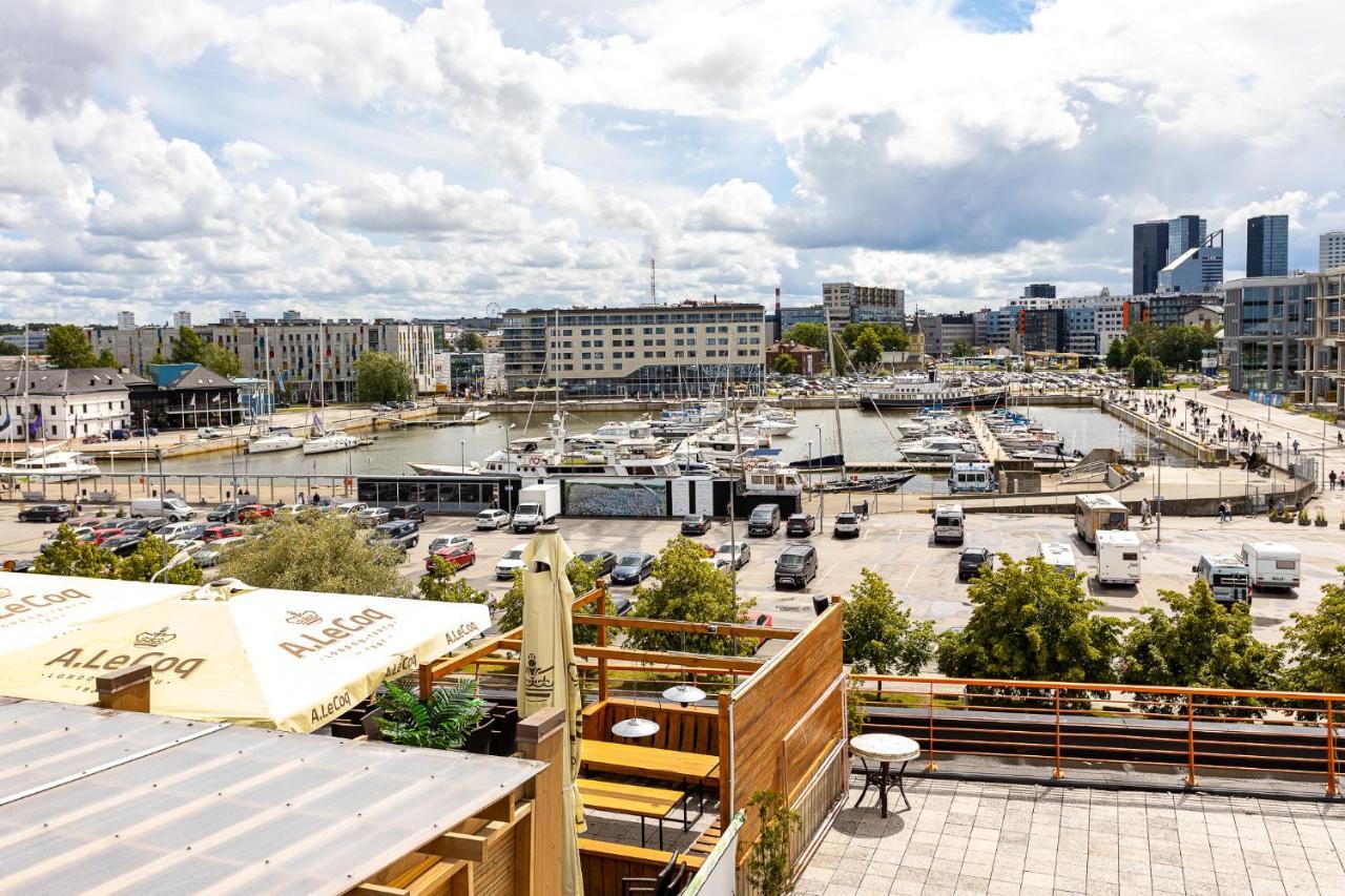 Adoryal Hotell Tallinn Ngoại thất bức ảnh