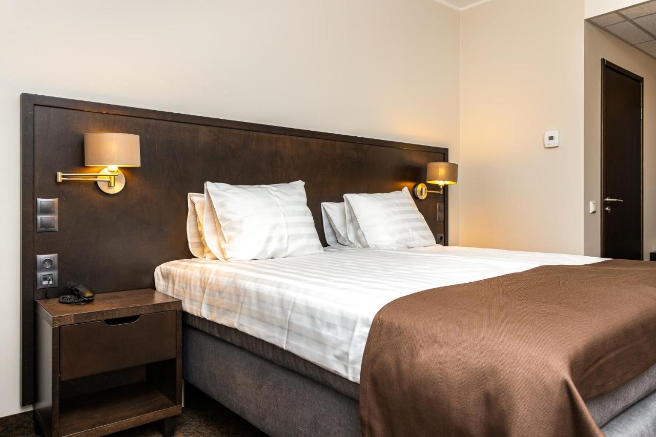 Adoryal Hotell Tallinn Ngoại thất bức ảnh