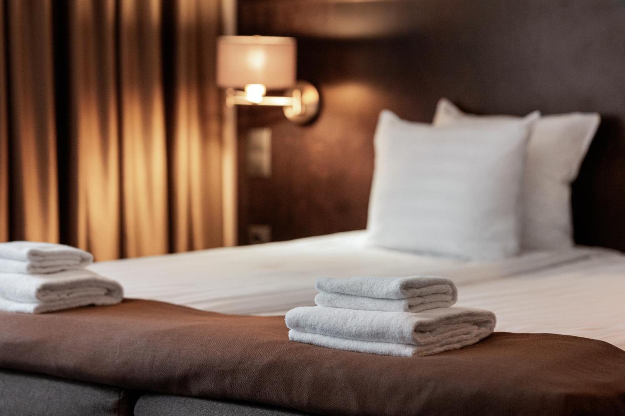 Adoryal Hotell Tallinn Ngoại thất bức ảnh