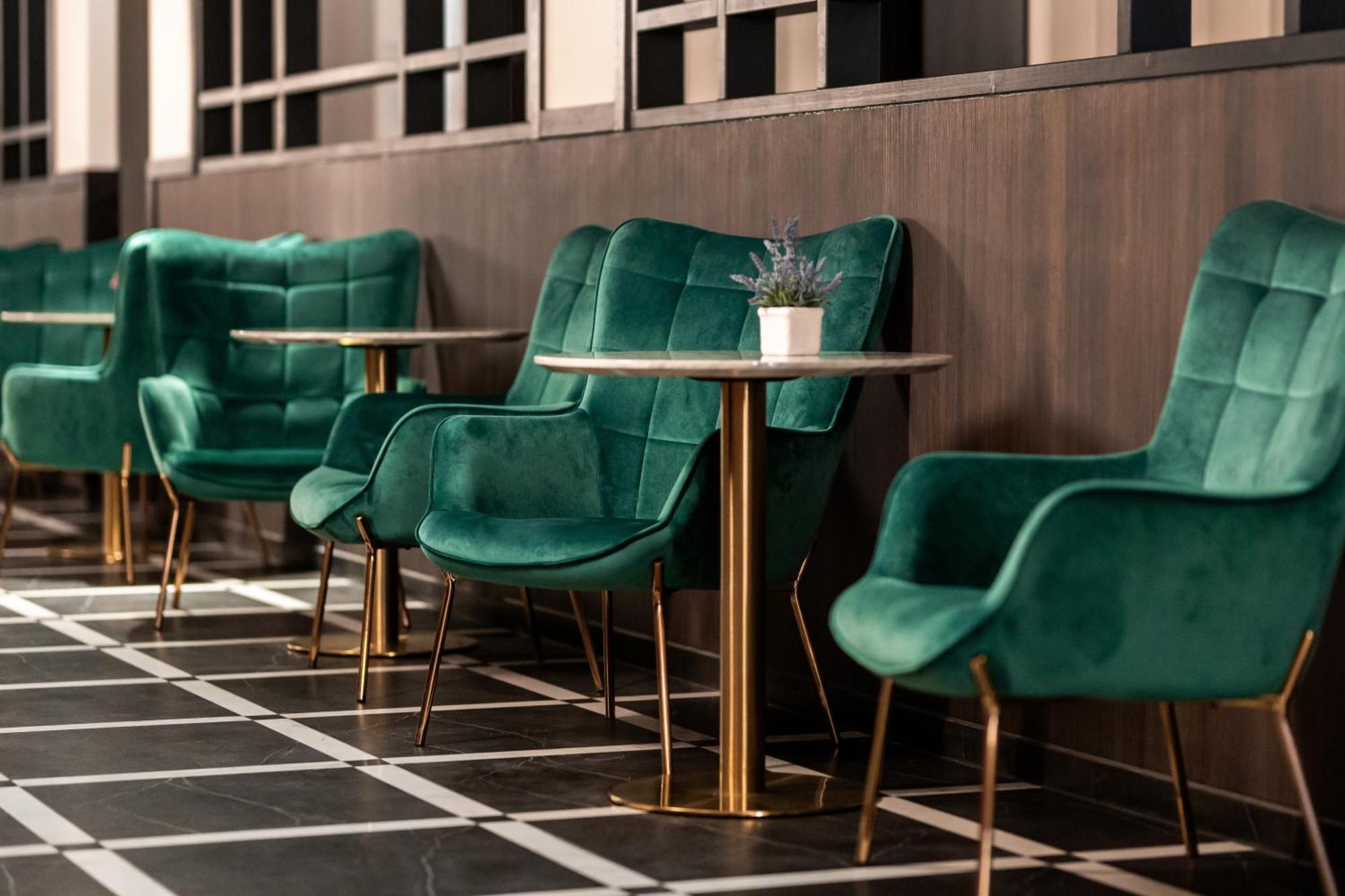 Adoryal Hotell Tallinn Ngoại thất bức ảnh